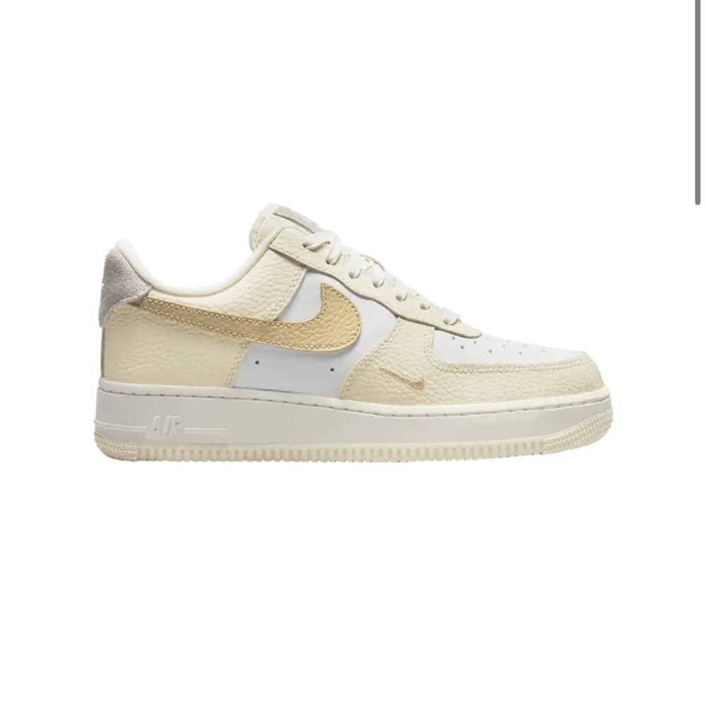 NIKE - Air Force 1 Low '07 'Coconut Milk' - Women’s US Size 7